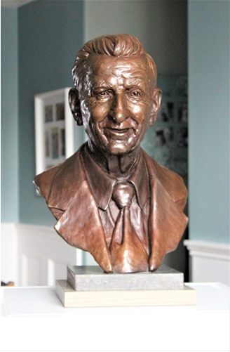 Walter Gretzky Bust, 2022 