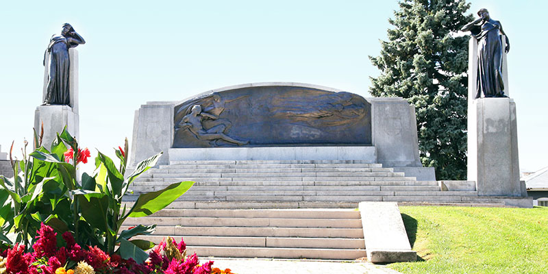 Bell Memorial monument