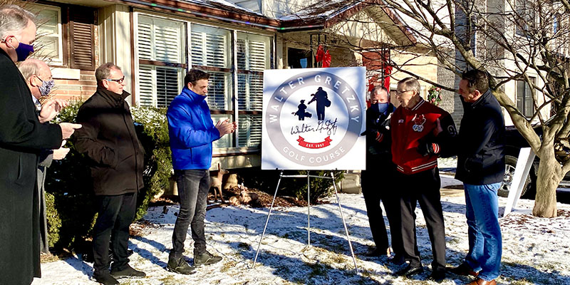Namesake unveils new Walter Gretzky Municipal Golf Course logo in Brantford