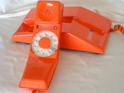 With the Contempra phone, everything needed to make a call was in the handset