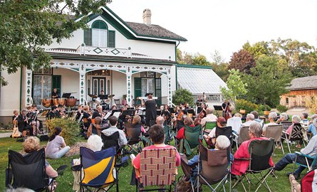 A crowd enjoying a concert at the Bell Homestead